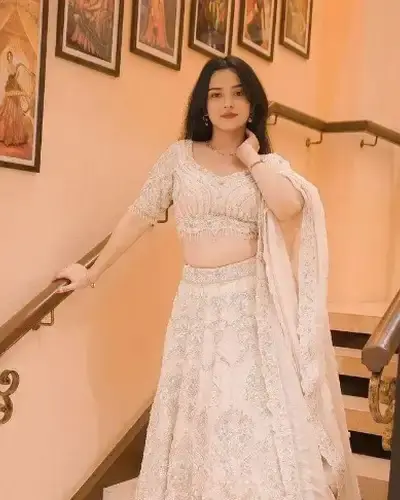 Escort Raga